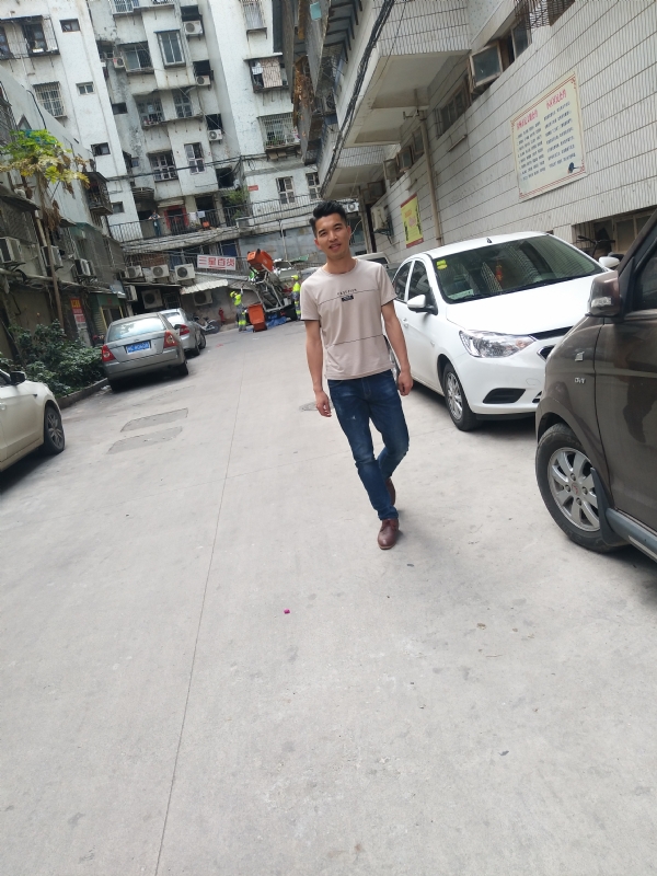 突然的自我的第三张照片--宁德婚介网