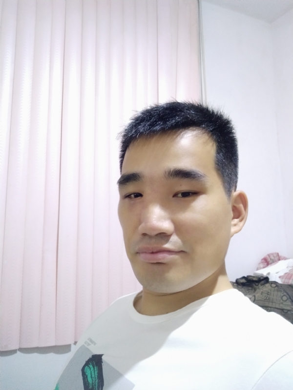 大男孩的第一张照片--宁德婚介网