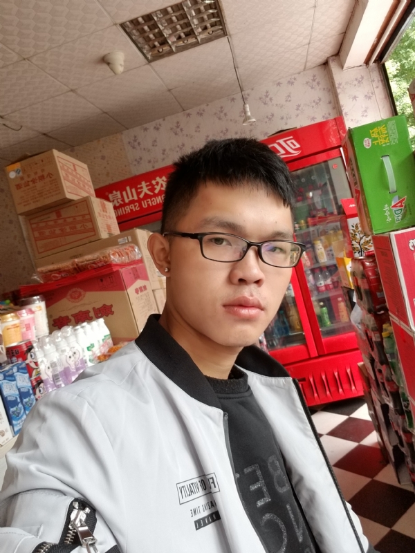 柒年的第一张照片--宁德婚介网