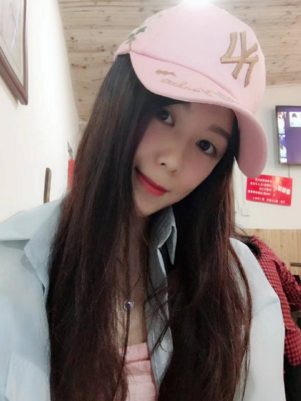 丹丹的第三张照片--宁德婚介网