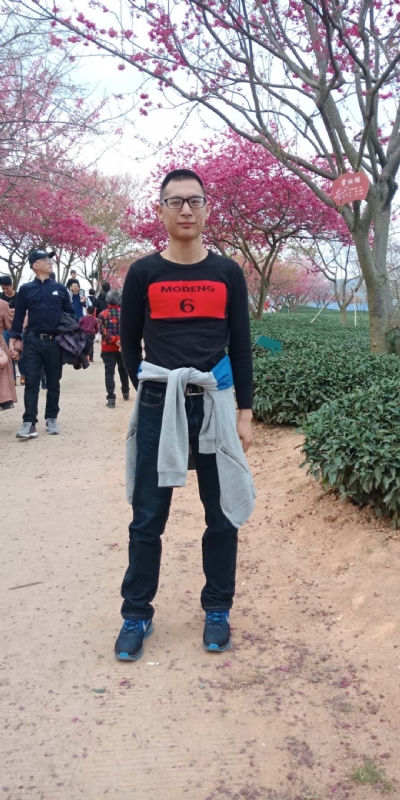 小梁的第一张照片--宁德婚介网