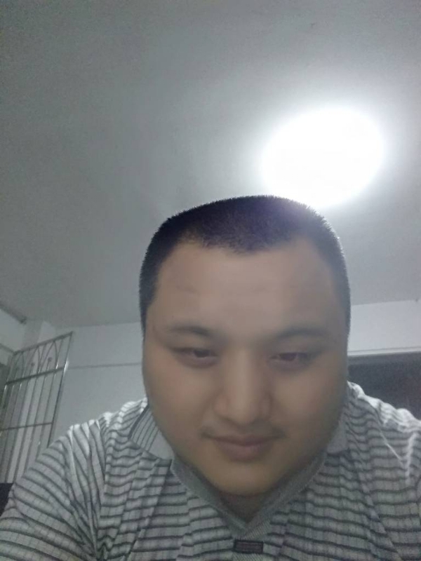 我在机场等艘船的第一张照片--宁德婚介网