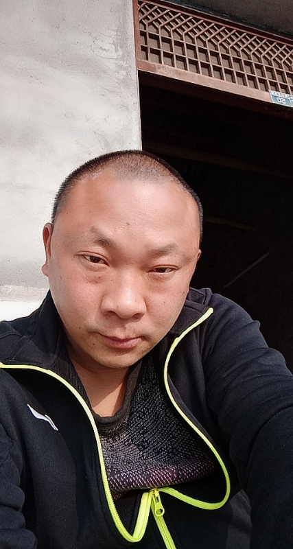 马克的第一张照片--宁德婚介网