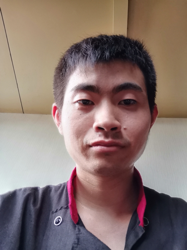 嗯的第一张照片--宁德婚介网