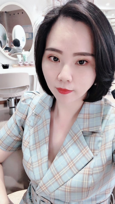 固执的第一张照片--宁德婚介网