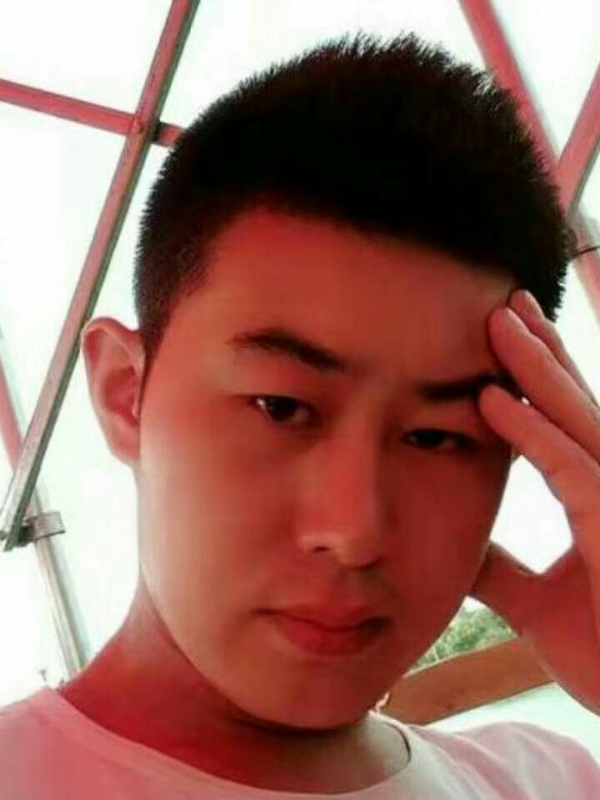 淡漠的第一张照片--宁德婚介网