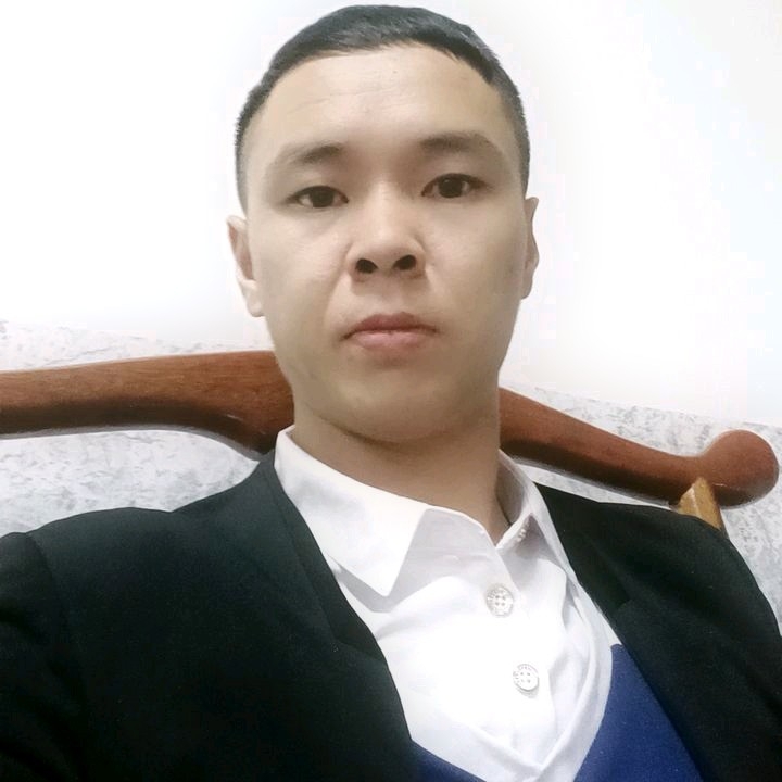 冷漠的第一张照片--宁德婚介网