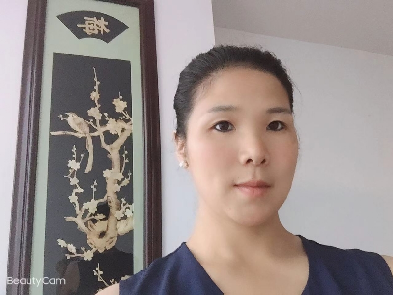 微笑的第一张照片--宁德婚介网