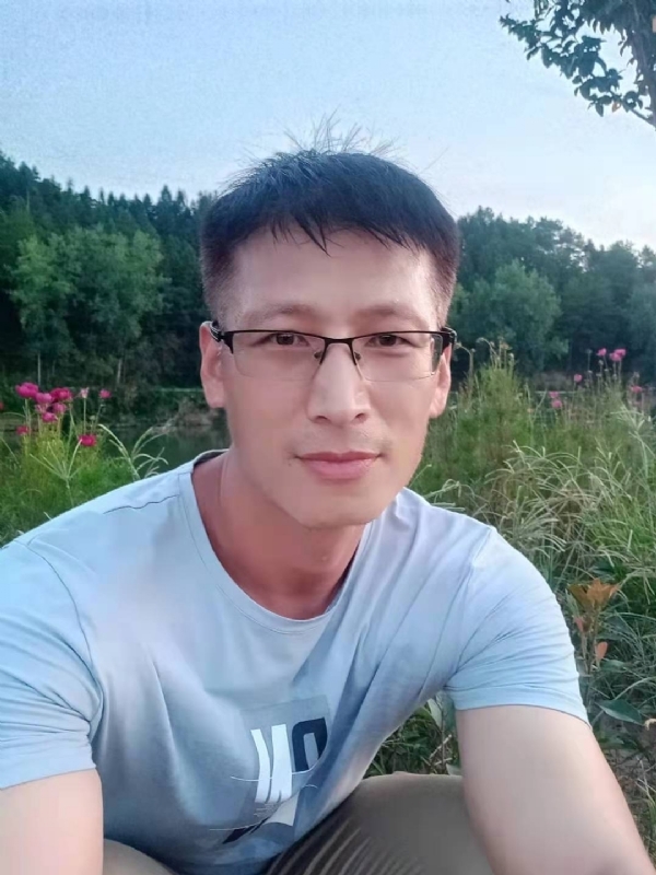 零零柒的第一张照片--宁德婚介网