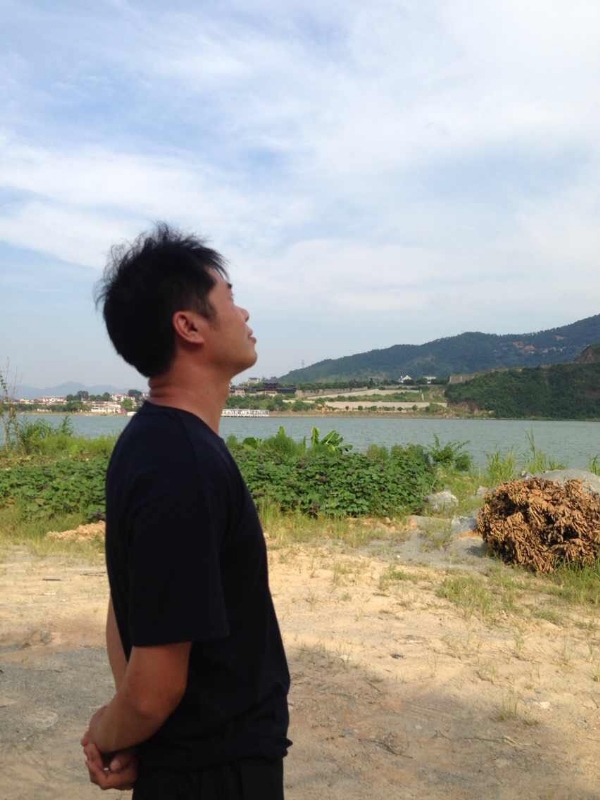 雾里看花的第一张照片--宁德婚介网