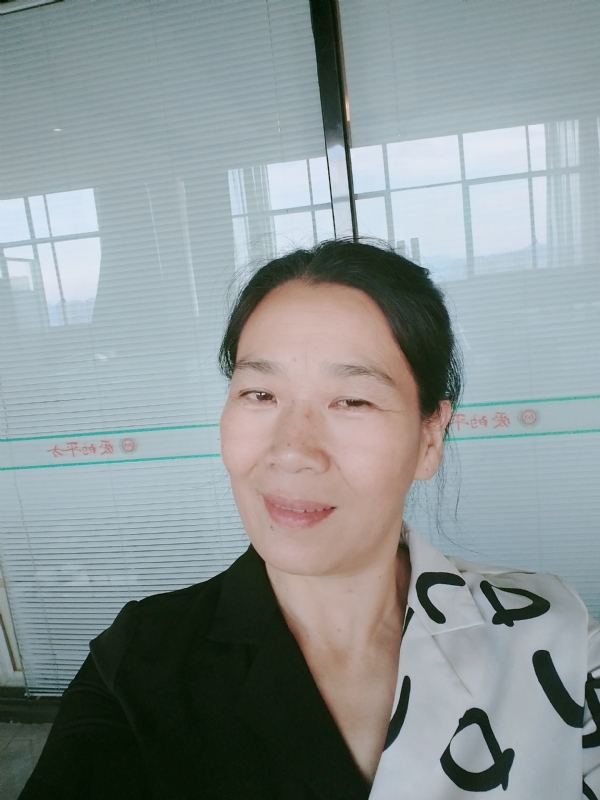 易莲的第一张照片--宁德婚介网