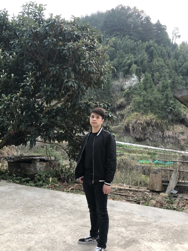 随遇而安的第一张照片--宁德婚介网