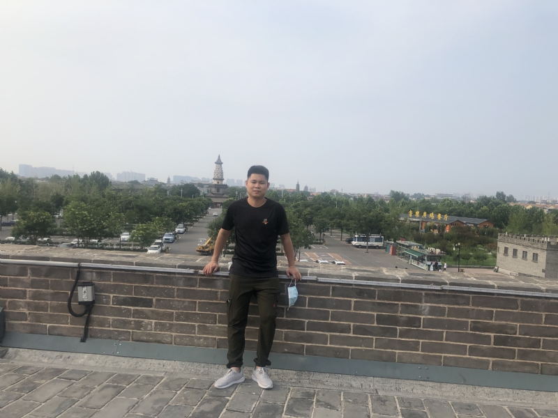 123.向左向右的第一张照片--宁德婚介网