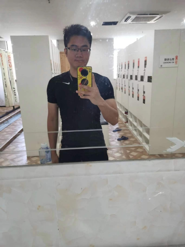 习惯发呆的第一张照片--宁德婚介网