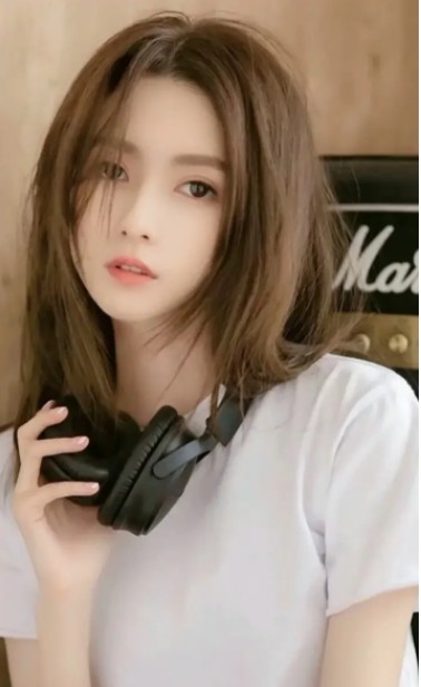 小花花的第一张照片--宁德婚介网