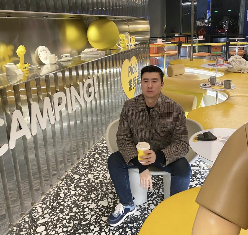 海邊漫步的第一张照片--宁德婚介网