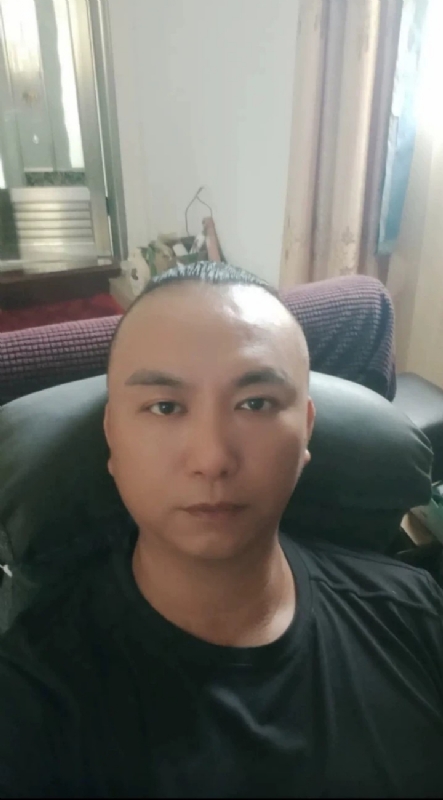 施逸森的第一张照片--宁德婚介网