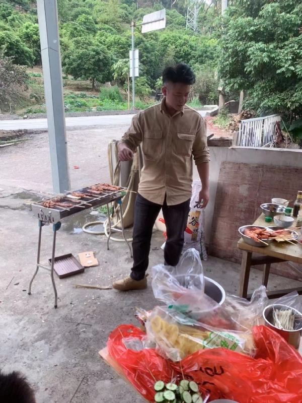 你黑我哟的第一张照片--宁德婚介网