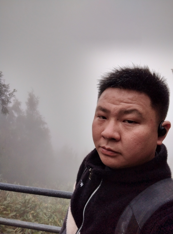 何何何的第一张照片--宁德婚介网