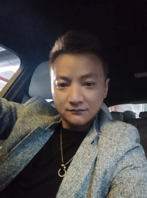 夜、有雨敲窗的第三张照片--宁德婚介网