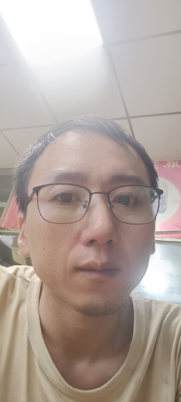 想胖的瘦子的第一张照片--宁德婚介网