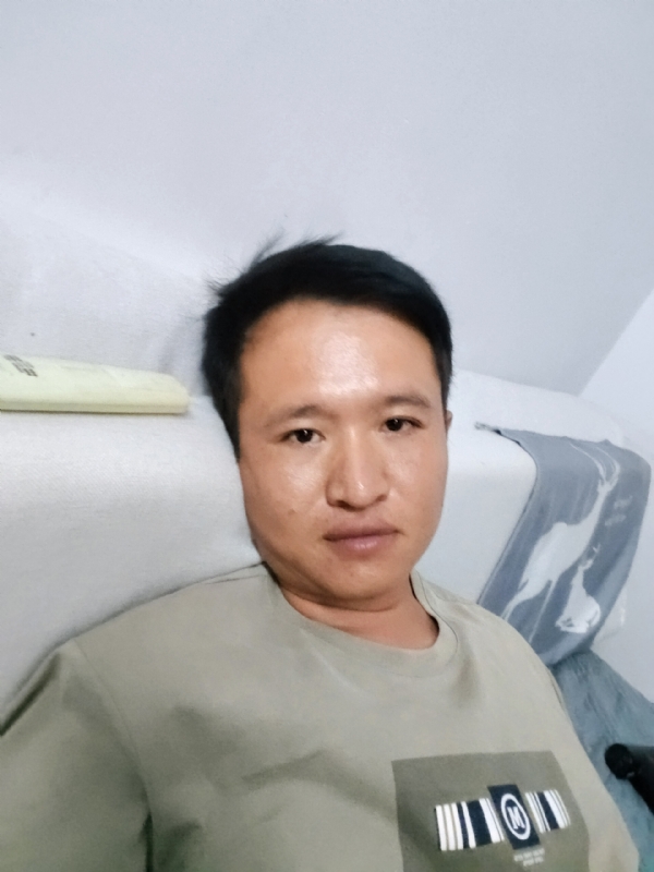 陌生人的第三张照片--宁德婚介网