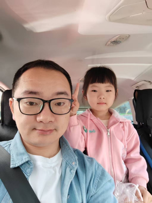 知天晓的第一张照片--宁德婚介网