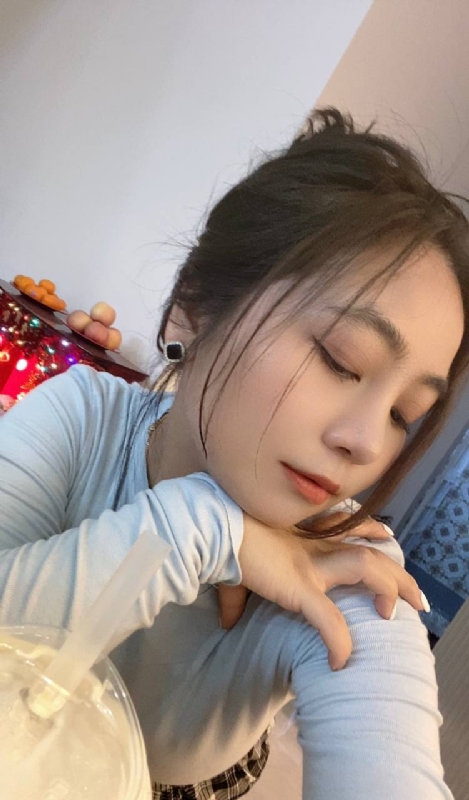 艳秋的第一张照片--宁德婚介网