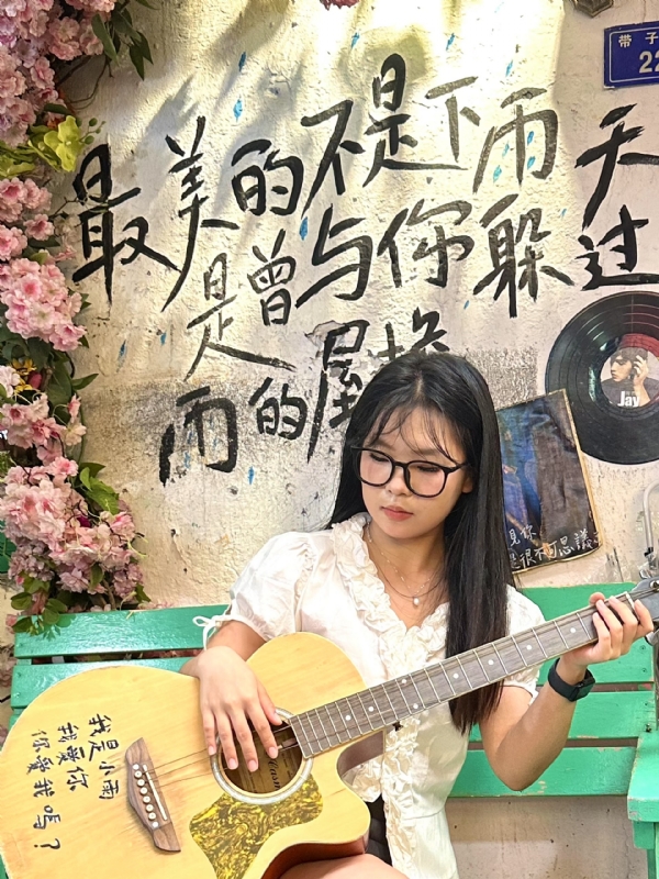 魔仙的第一张照片--宁德婚介网