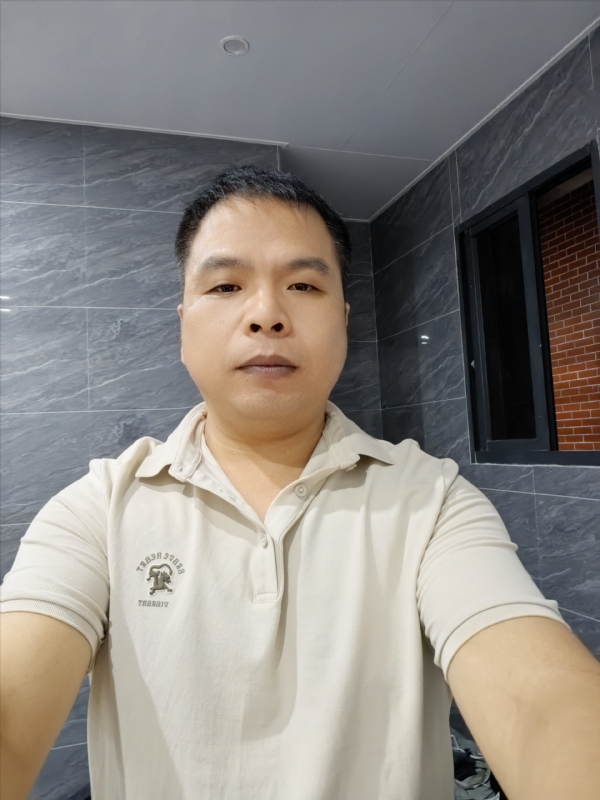 刘两水的第一张照片--宁德婚介网